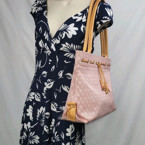 Dooney & Bourke Signature Tulip Tassel Tote DB Monogram Brown - Picture 4 of 8